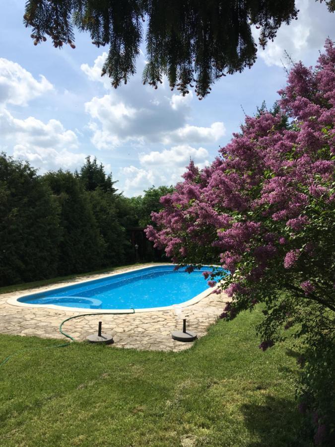 Heregi Eden Vendeghaz Exterior foto